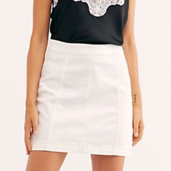 ACCEPTING OFFERS Free People Modern Femme Denim - Picture 3 of 5